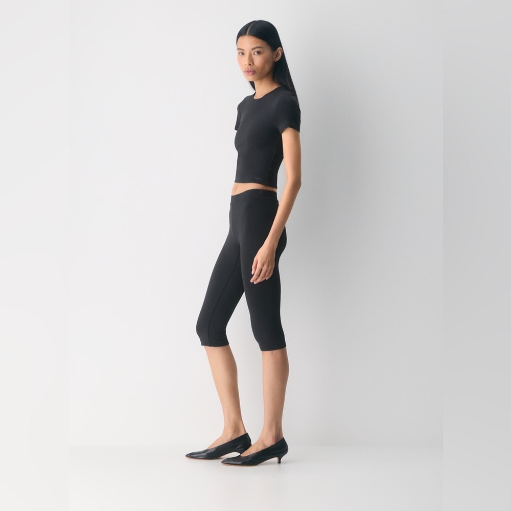 010 BABATON Women’s Original Contour Marvel Crew Waist T-Shirt - Black, Small - Picture 3 of 9